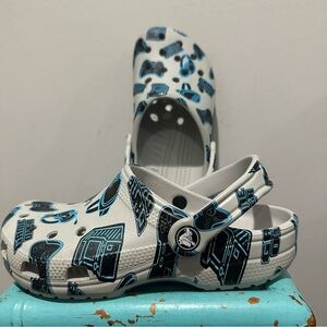 CROCS Kids Gaming-Themed Clogs Light Grey Blue Size J3